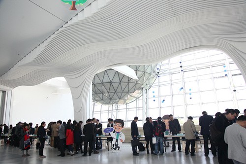 可穿戴医疗设备风口将至 2016智能医疗会议在杭州召开