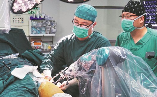 大国崛起:我国医疗机器人技术竞争力提升