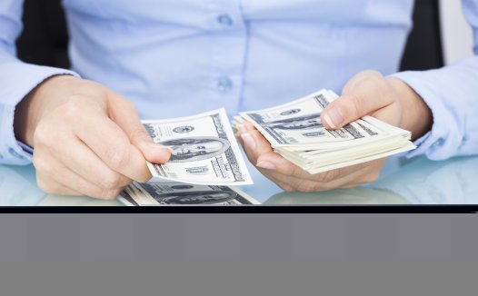 细看罗氏、诺华、强生该怎么花300亿美元研发费用？